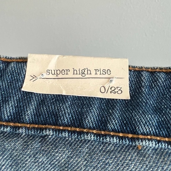 New Ban Jara Loose Fit Shorts Women's 23 Super High Rise Denim Cotton Distressed - Picture 4 of 6